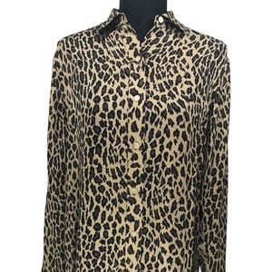 Women’s Lauren Ralph Lauren 100% silk blouse.